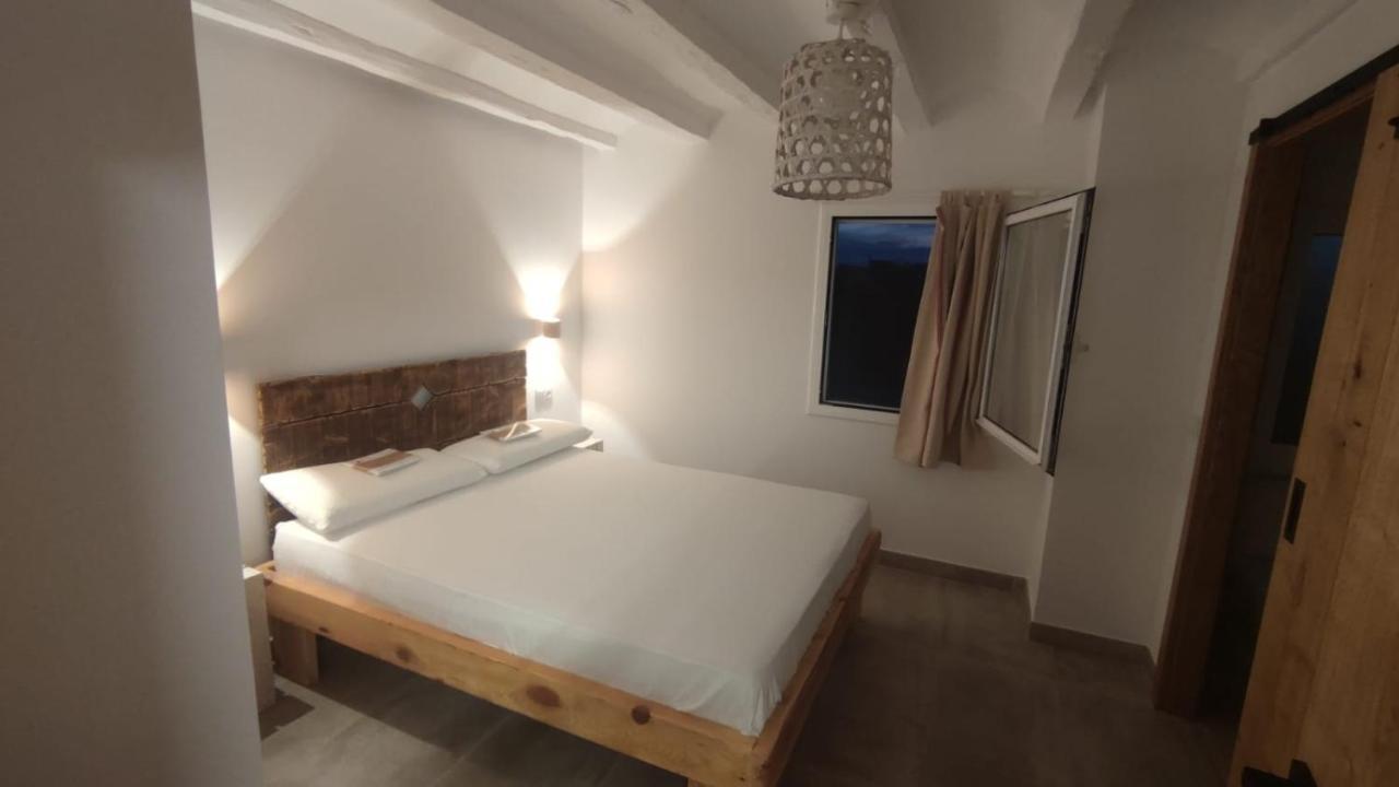 Mas Mido Villa Sant Jaume d'Enveja Exterior photo